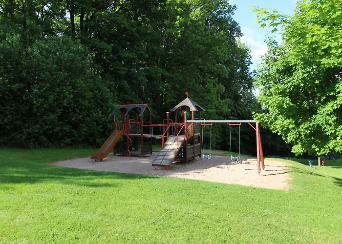 Hill 42 By Interhome Casa de Férias Cista (Hradec Kralove)